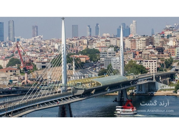 پل مترو شاخ طلایی استانبول