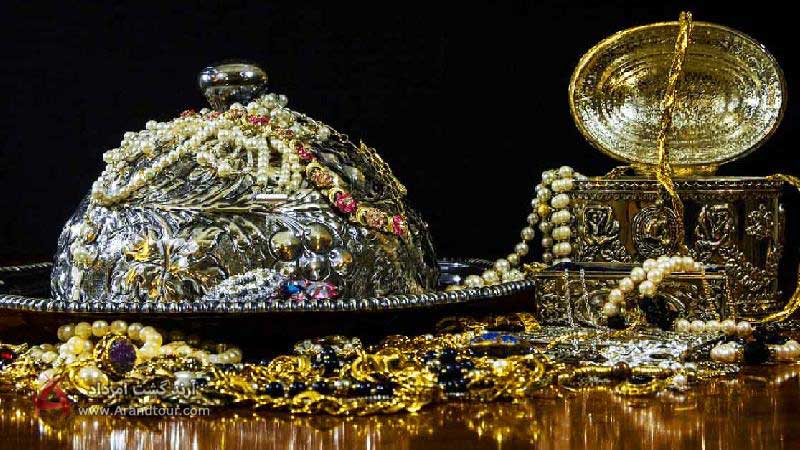 موزه جواهرات از بهترین موزه‌های تهران