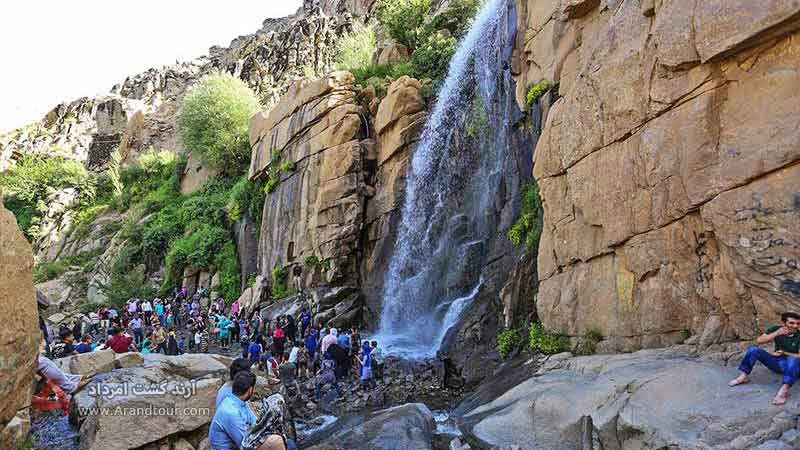 آبشار گنجنامه همدان