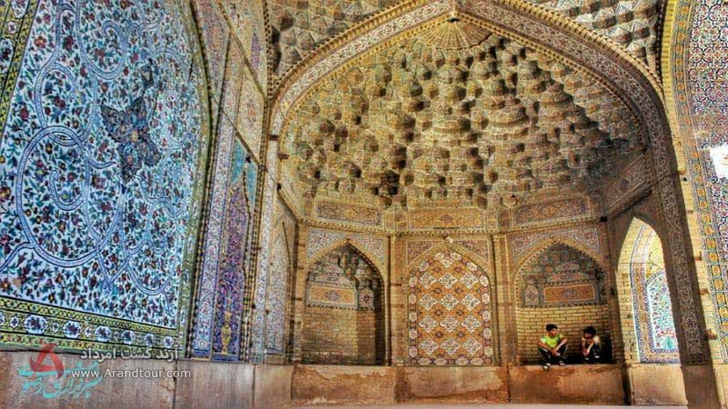 مسجد مشیرالملک از مسجد های معروف شیراز