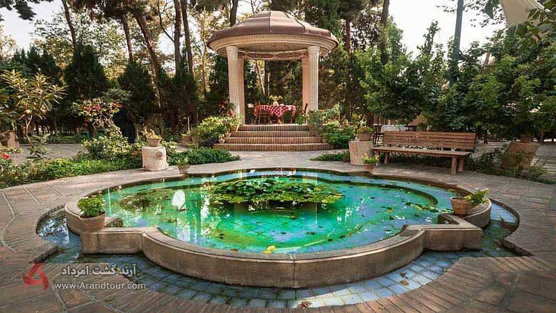 یادبود حافظیه شیراز از مجموعه‌های باغ نگارستان تهران