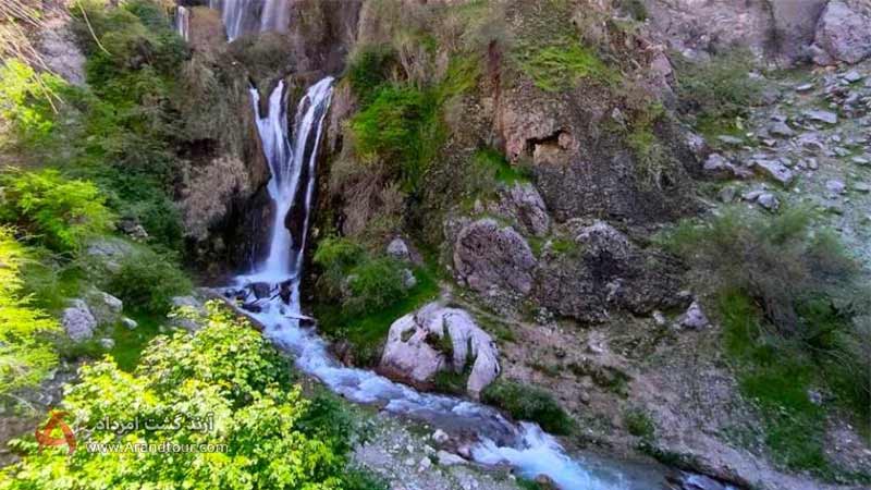 آبشار شیوند از جاهای دیدنی خوزستان