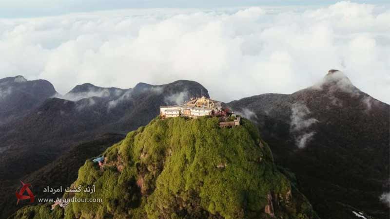 قله آدم از جاهای دیدنی سریلانکا