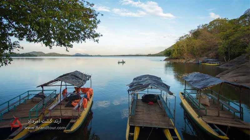 دریاچه ماهیانگانایا سورابورا از جاهای دیدنی سریلانکا