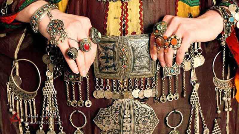جواهرات نقره‌ای بخارا از سوغات ازبکستان