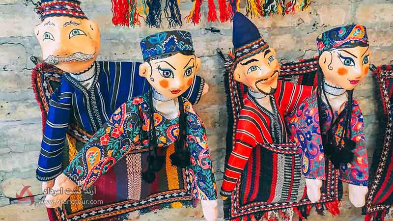 عروسک‌ لباس محلی از سوغات ازبکستان