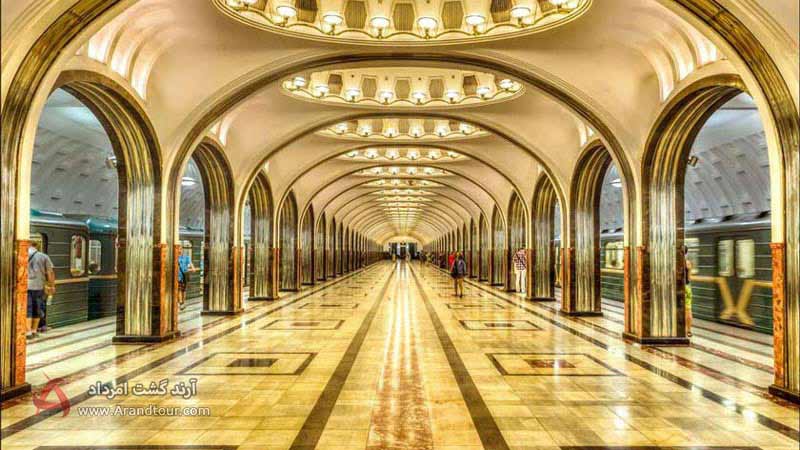 ایستگاه متروی مایاکوفسکایا در مسکو از جاهای دیدنی روسیه