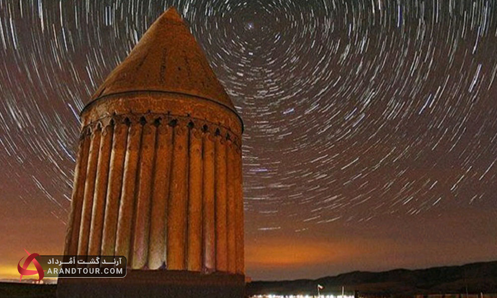 بارش شهابی در برج تاریخی رادکان