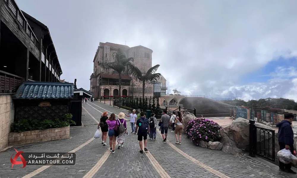 بازدید از باناهیلز در تور ویتنام آرند تور