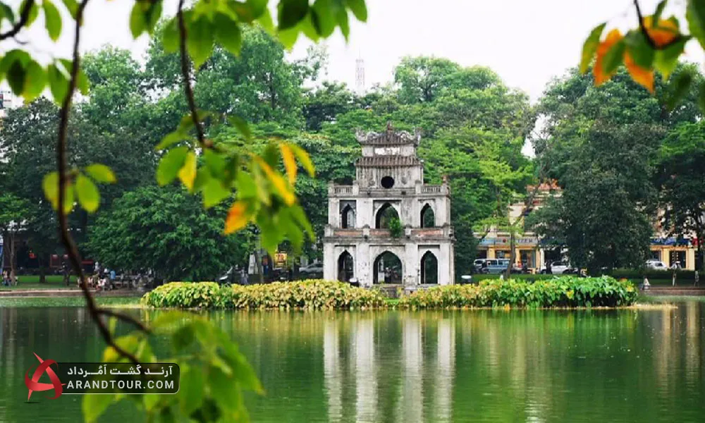دریاچه هوآن کیم در هانوی ویتنام